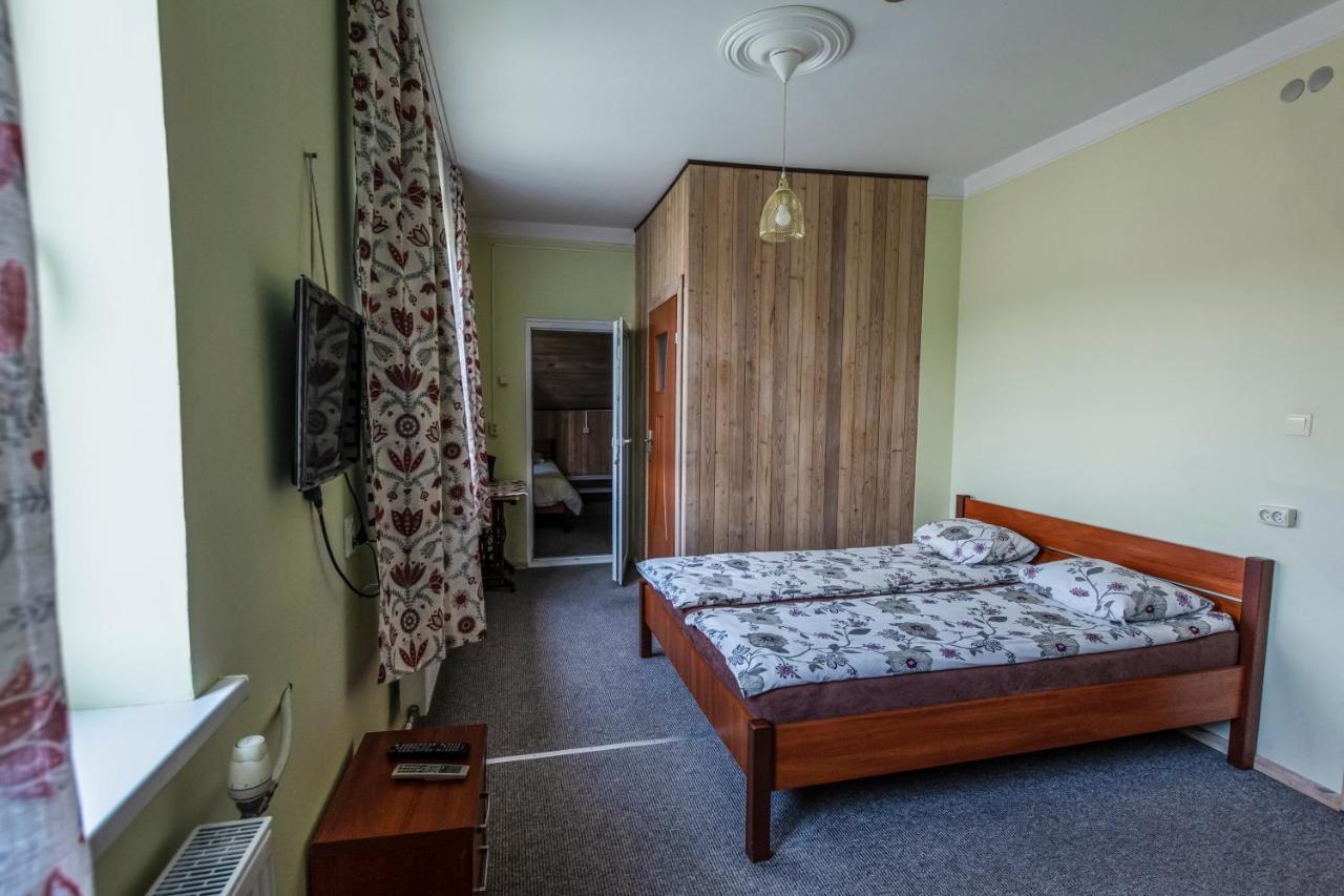 Regina House Otel Kaunas Dış mekan fotoğraf