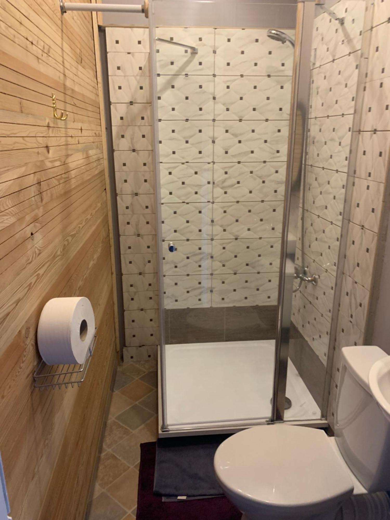 Regina House Otel Kaunas Dış mekan fotoğraf